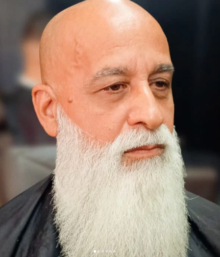 Barba branca bem aparada